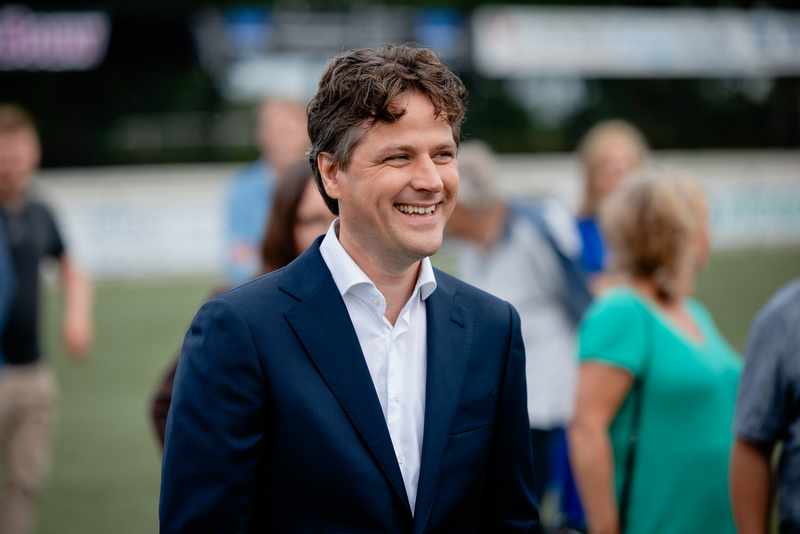 Afbeelding bij 'Henri schuift aan bij Op1'